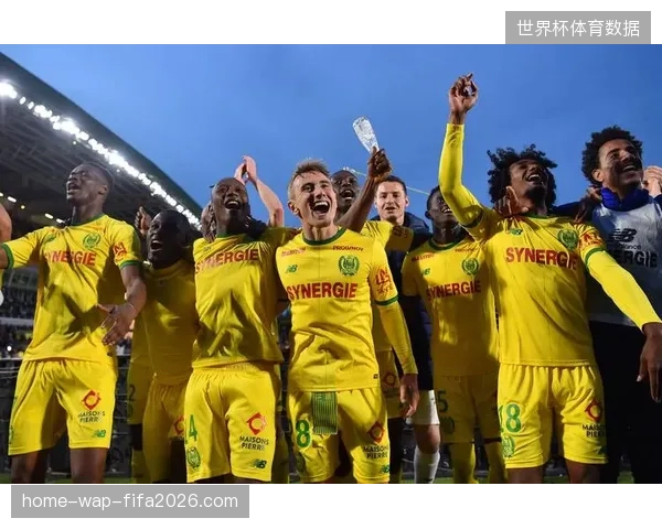 奥维耶多阵容老化问题暴露无遗,球员体能不足以应对西甲高强度对抗 奥维耶多阵容老化问题暴露无遗,球员体能不足以应对西甲高强度对抗